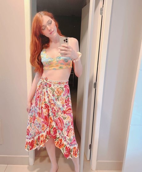 Nagie wyciekłe zdjęcie OnlyFans od Lindsay