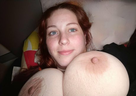 Nagie wyciekłe zdjęcie OnlyFans od Redheadanne