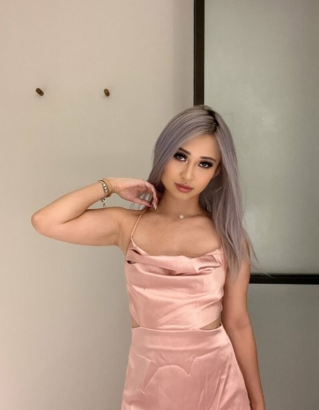 Nagie wyciekłe zdjęcie OnlyFans od Gina Nguyen