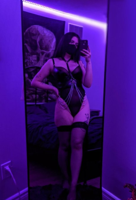 Nagie wyciekłe zdjęcie OnlyFans od Kawaiiinquisitor