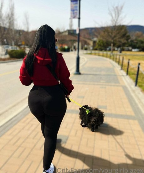 Nagie wyciekłe zdjęcie OnlyFans od Yourgirlblazex