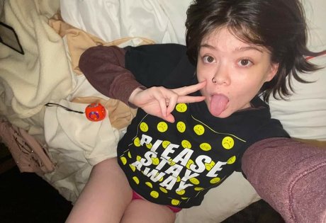 Nagie wyciekłe zdjęcie OnlyFans od Lilac Lullaby