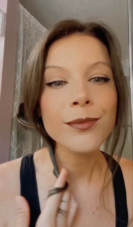 Nagie wyciekłe zdjęcie OnlyFans od Kora Raw