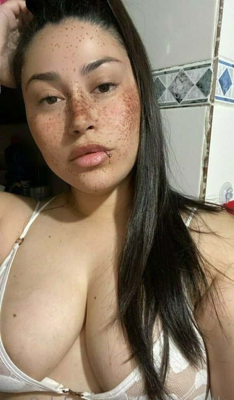 Nagie wyciekłe zdjęcie OnlyFans od Moongentle