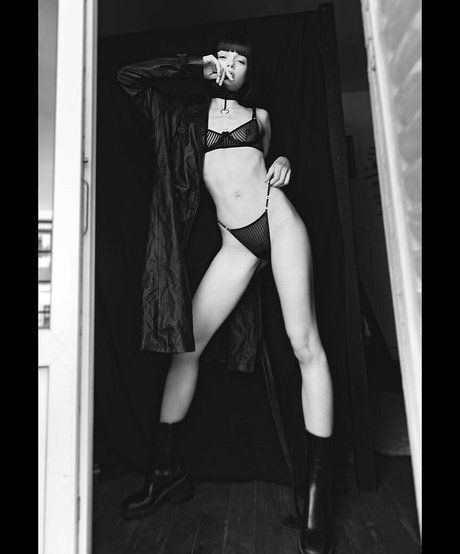 Nagie wyciekłe zdjęcie OnlyFans od Marie Grippon
