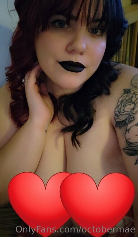Nagie wyciekłe zdjęcie OnlyFans od Octobermae