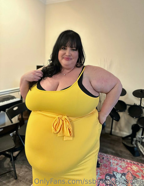 Ssbbwladyjiggles