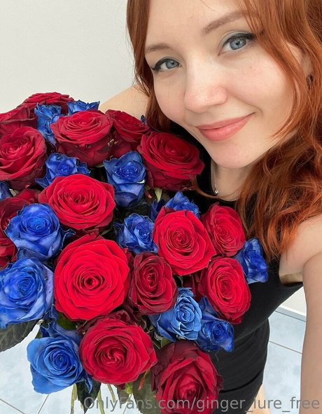 Nagie wyciekłe zdjęcie OnlyFans od Gingerlurefree