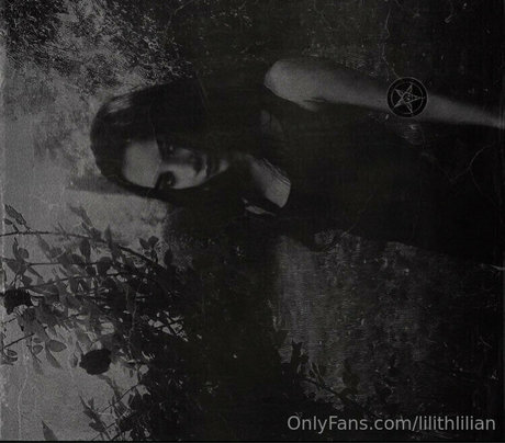 Nagie wyciekłe zdjęcie OnlyFans od Lilithlilian