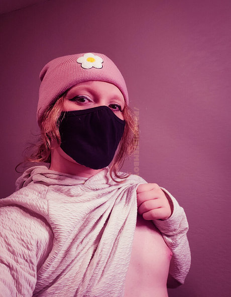 Nagie wyciekłe zdjęcie OnlyFans od Peachiefemboy