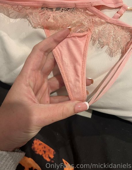 Nagie wyciekłe zdjęcie OnlyFans od Mickidaniels