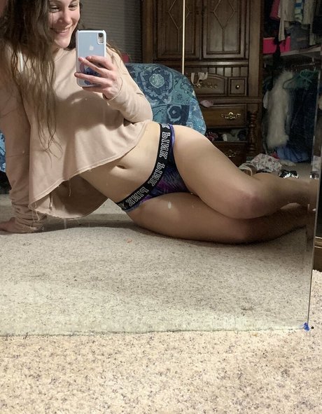 Nagie wyciekłe zdjęcie OnlyFans od Averyafterhours