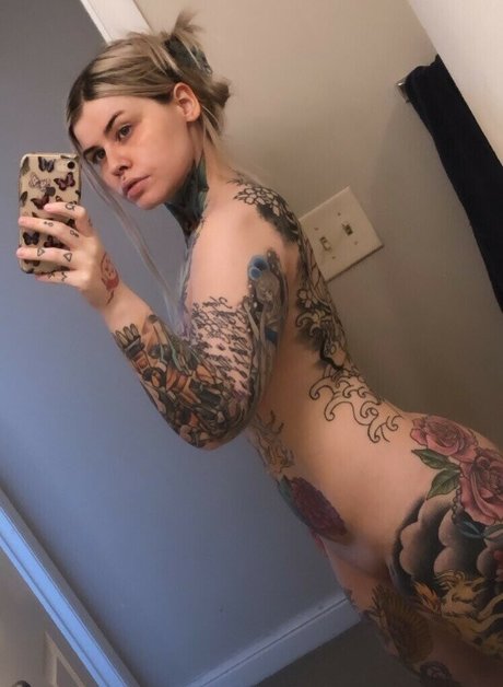 Nagie wyciekłe zdjęcie OnlyFans od Syrencove