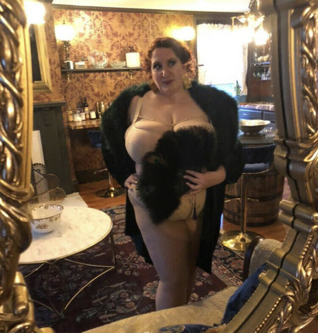 Nagie wyciekłe zdjęcie OnlyFans od Bodaciousbigmamared