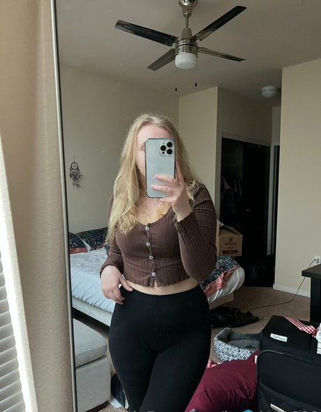 Nagie wyciekłe zdjęcie OnlyFans od Barbie1808