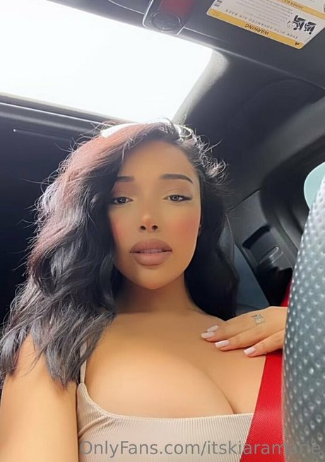 Nagie wyciekłe zdjęcie OnlyFans od Kiara Marie