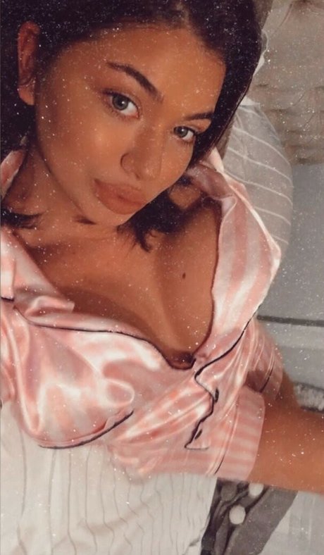 Nagie wyciekłe zdjęcie OnlyFans od Roxana Elena