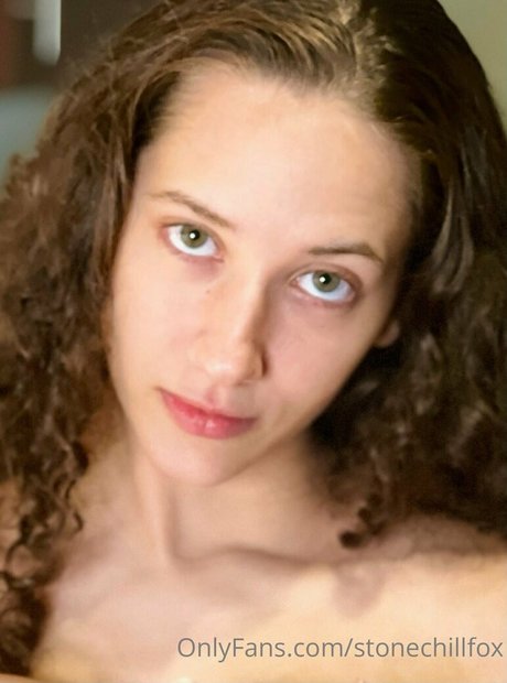 Nagie wyciekłe zdjęcie OnlyFans od Stonechillfox
