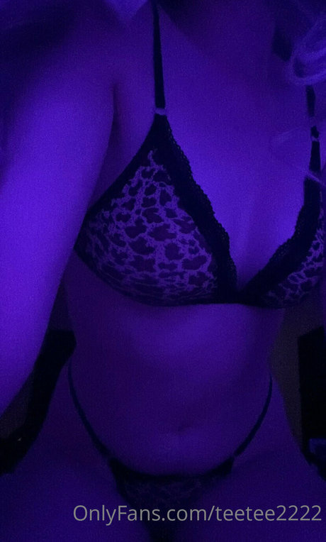 Teetee2222