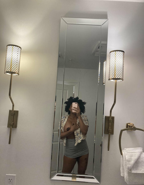 Nagie wyciekłe zdjęcie OnlyFans od Rosalinecapulet