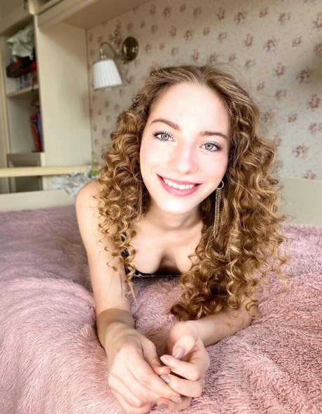 Nagie wyciekłe zdjęcie OnlyFans od Anna Gloss