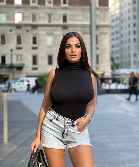 Nagie wyciekłe zdjęcie OnlyFans od Kira Shine