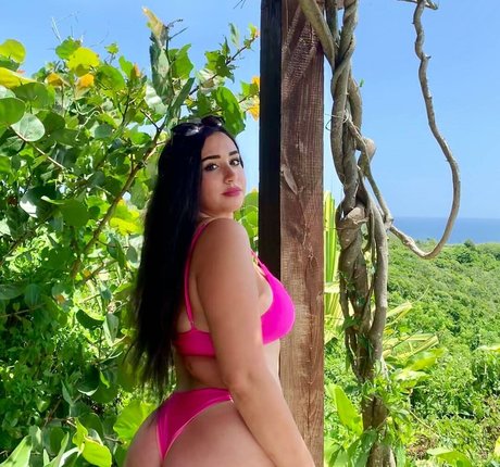 Nagie wyciekłe zdjęcie OnlyFans od Tana Habibi