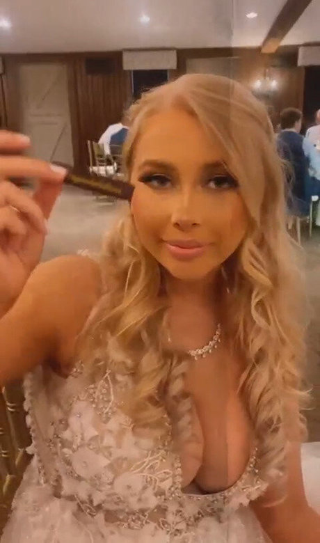 Nagie wyciekłe zdjęcie OnlyFans od Rhiannon C