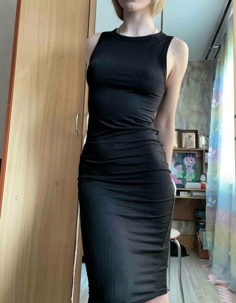 Nagie wyciekłe zdjęcie OnlyFans od Lilumarlow
