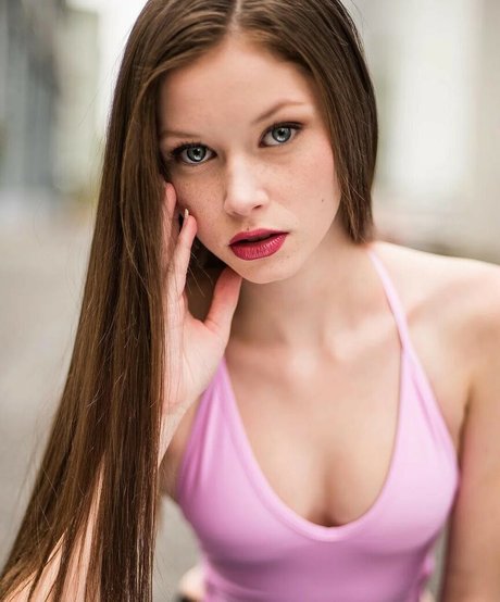 Nagie wyciekłe zdjęcie OnlyFans od Lilyana Alexander