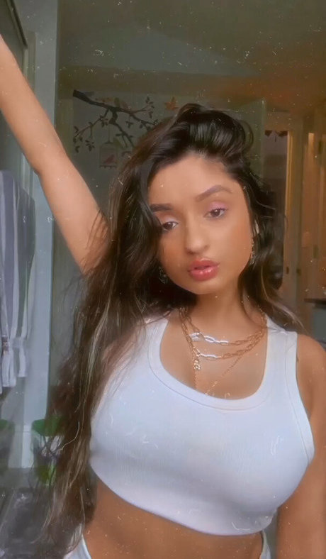 Alina M