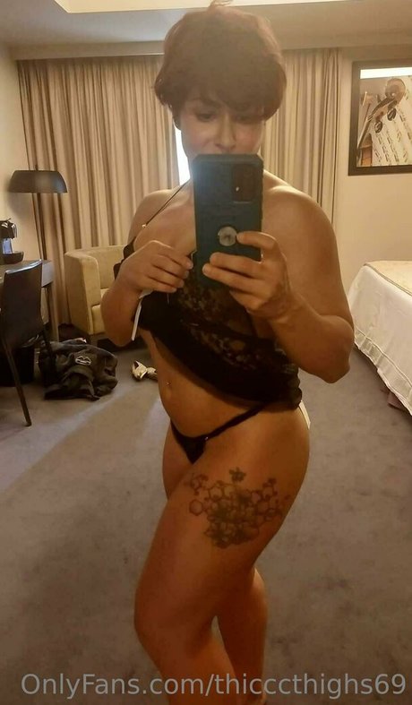 Thicccthighs69