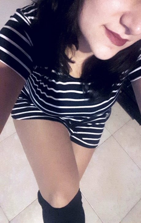 Nagie wyciekłe zdjęcie OnlyFans od Girllola