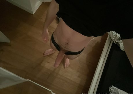 Nagie wyciekłe zdjęcie OnlyFans od Bigitalianhotdog