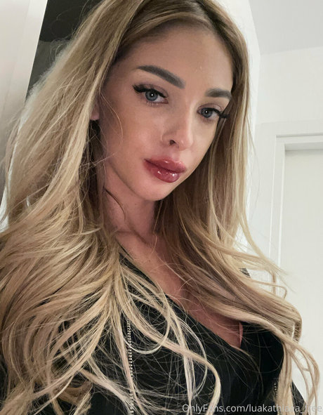 Nagie wyciekłe zdjęcie OnlyFans od Luakathiaaafree