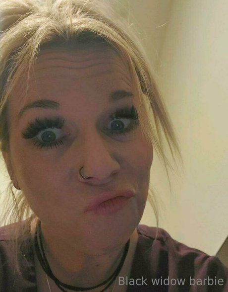 Nagie wyciekłe zdjęcie OnlyFans od Blackwidowbarbie56