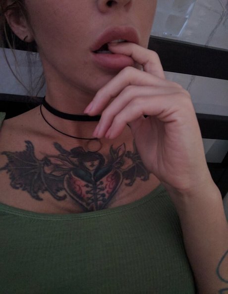 Nagie wyciekłe zdjęcie OnlyFans od Kleiovalentien