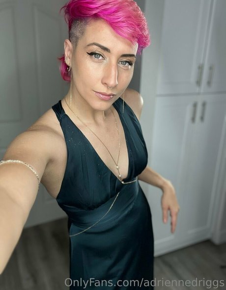 Nagie wyciekłe zdjęcie OnlyFans od Adriennedriggs