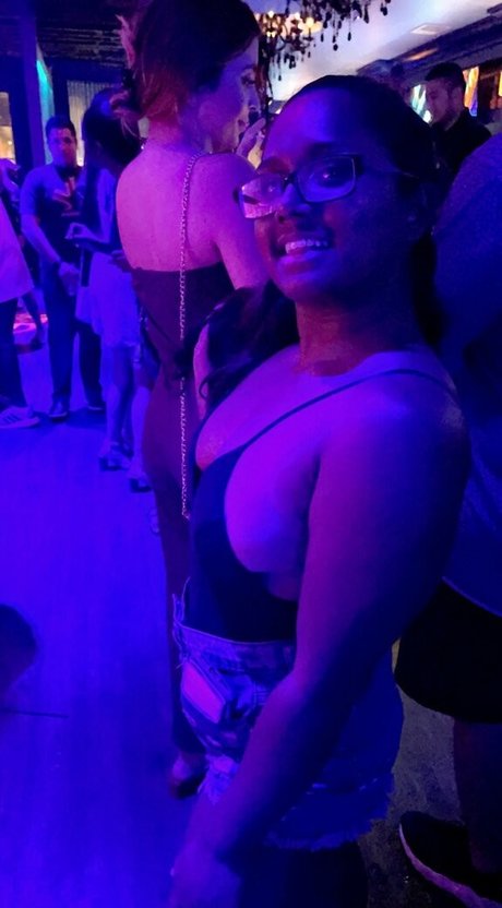 Nagie wyciekłe zdjęcie OnlyFans od Punzwithbunz