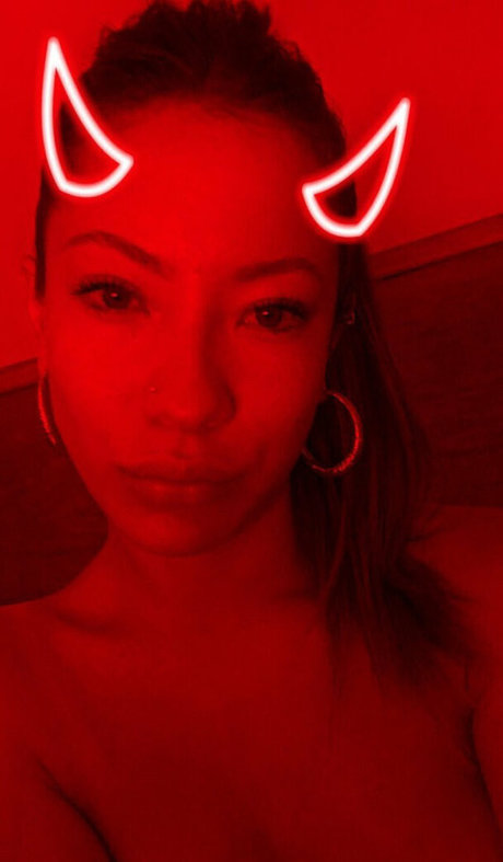 Nagie wyciekłe zdjęcie OnlyFans od Sweetchinafree