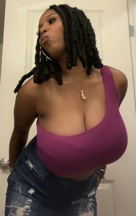 Nagie wyciekłe zdjęcie OnlyFans od Jaduhhbooo