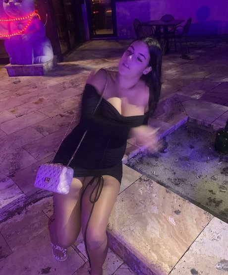 Nagie wyciekłe zdjęcie OnlyFans od Lizzy Rae