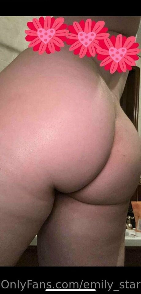 Nagie wyciekłe zdjęcie OnlyFans od Emilystar