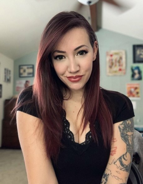 Nagie wyciekłe zdjęcie OnlyFans od Kikikitsune