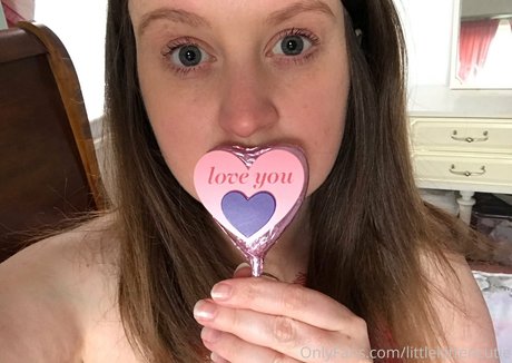 Nagie wyciekłe zdjęcie OnlyFans od Kittengotcream