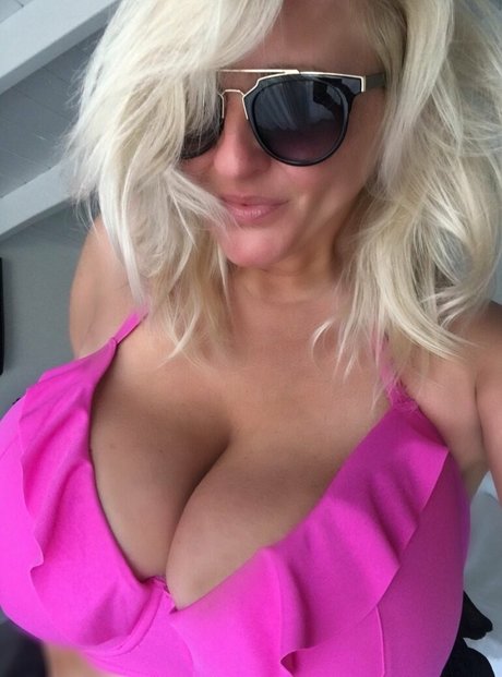 Nagie wyciekłe zdjęcie OnlyFans od Julie