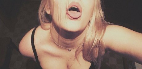 Nagie wyciekłe zdjęcie OnlyFans od Littleponnypink