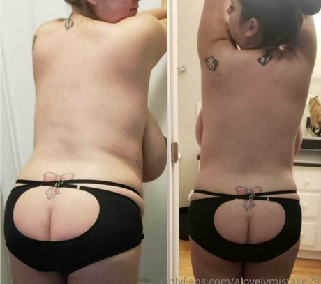 Nagie wyciekłe zdjęcie OnlyFans od Alovelymistake29