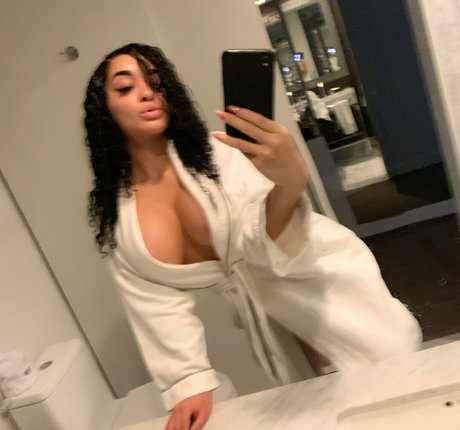 Nagie wyciekłe zdjęcie OnlyFans od Realmyalashaun