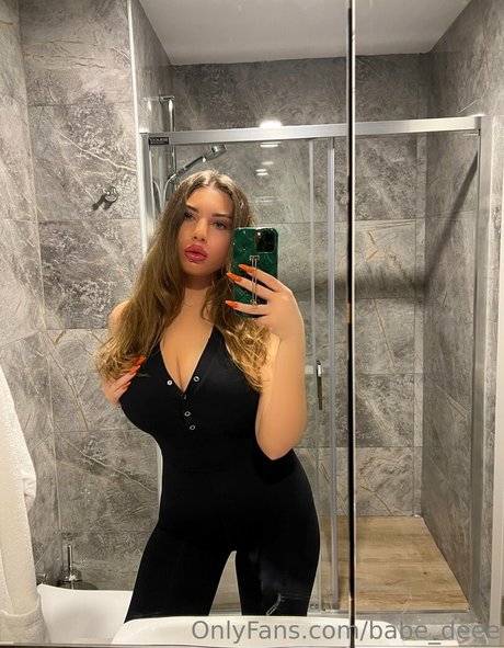 Babe_deee